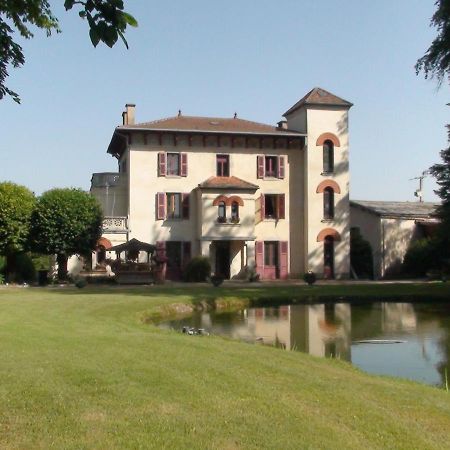 Domaine De Marchal - Chambres Et Table D'Hotes Celles-Sur-Durolle Zewnętrze zdjęcie