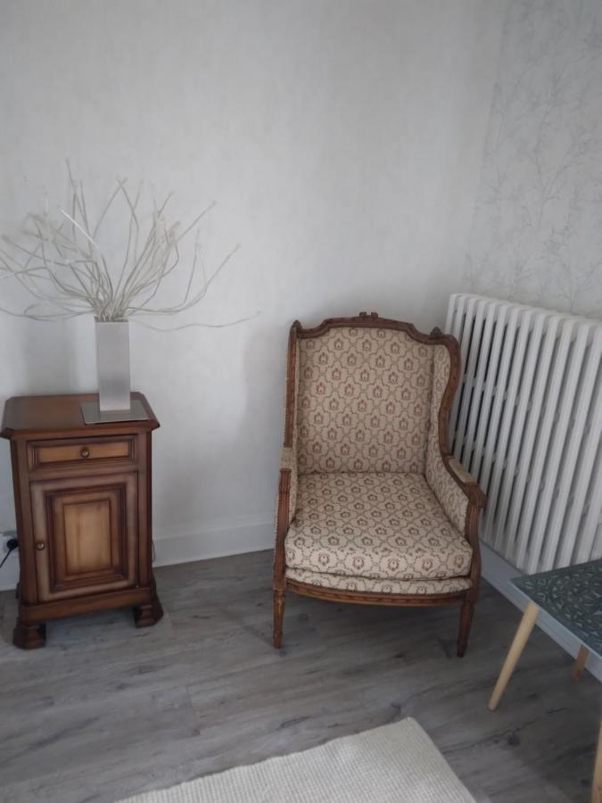 Domaine De Marchal - Chambres Et Table D'Hotes Celles-Sur-Durolle Zewnętrze zdjęcie
